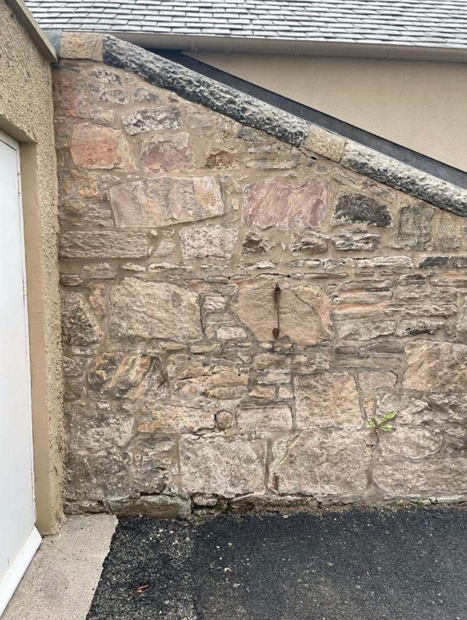 Clean sandstone wall after stone cleaning in East Lothian