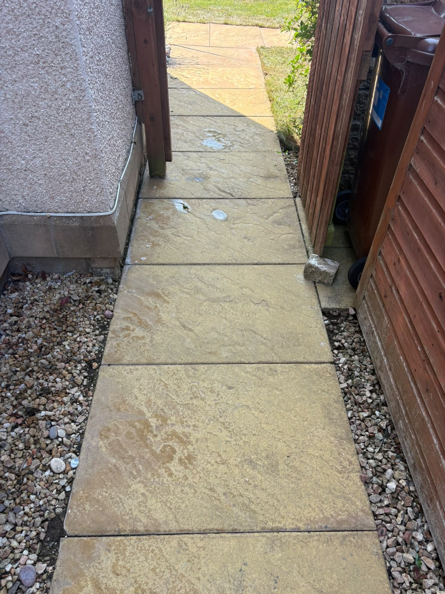 Clean buff slab side path after power washing in Edinburgh